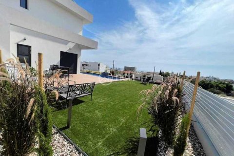 4 bedrooms Villa in Agios Athanasios, Cyprus No. 42796 4