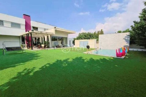 4 bedrooms House in Dali, Cyprus No. 42795 2