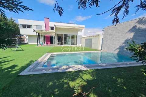 4 bedrooms House in Dali, Cyprus No. 42795 1