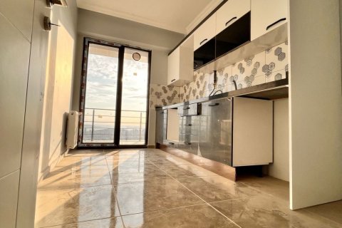 3+1 Apartment in Kartal, Turkey No. 14432 14