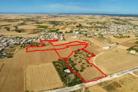 46038m² Land en Avgorou, Cyprus No. 35355 1