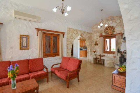 3 bedrooms Villa in Polis, Cyprus No. 66132 11