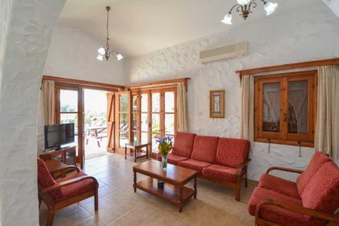 3 bedrooms Villa in Polis, Cyprus No. 66132 13