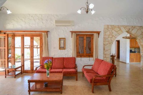 3 bedrooms Villa in Polis, Cyprus No. 66132 12