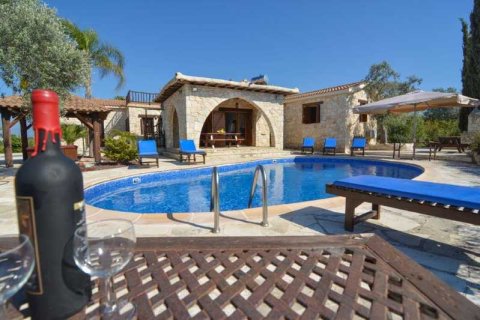 3 bedrooms Villa in Polis, Cyprus No. 66132 5