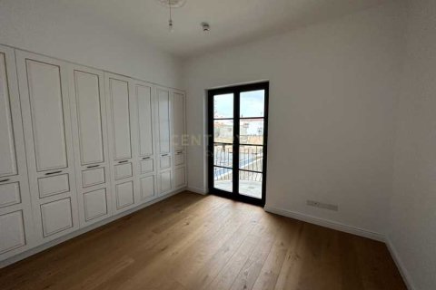 3 bedrooms Apartment in Limassol, Cyprus No. 74923 7