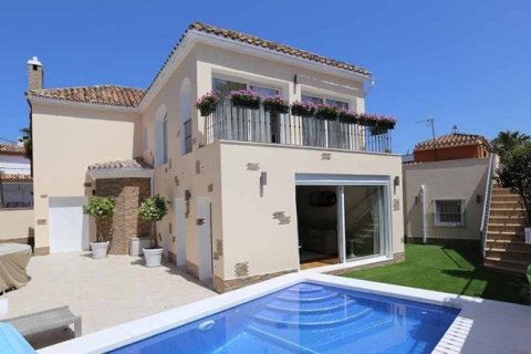 4 bedrooms House in San Pedro de Alcantara, Spain No. 25492 2