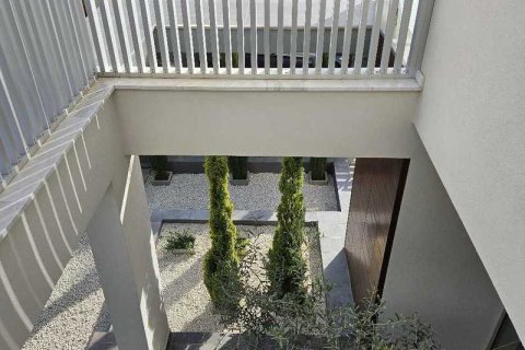 3 bedrooms Villa in Limassol, Cyprus No. 30649 8