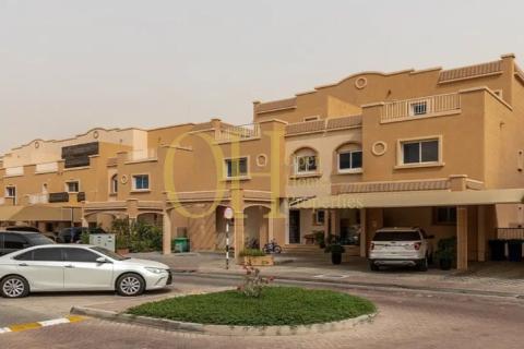 3 dormitorios Townhouse en Al Reef, UAE No. 10481 1