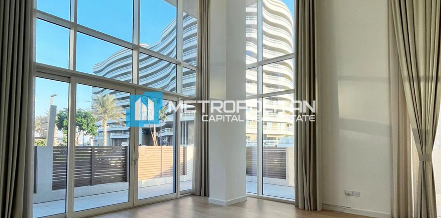 3 bedrooms Townhouse on the Saadiyat Island, UAE No. 7173