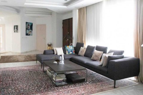 5 bedrooms House in Agios Tychonas, Cyprus No. 77332 8