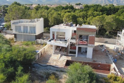 4 bedrooms Villa in La Nucia, Spain No. 25922 30