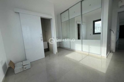 3 dormitorios Penthouse en Agios Athanasios, Cyprus No. 76599 8