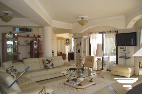 4 bedrooms Villa in Paphos, Cyprus No. 37876 5