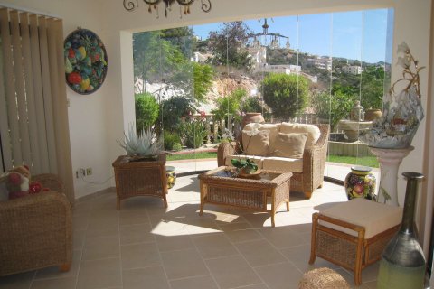 4 bedrooms Villa in Paphos, Cyprus No. 37876 16