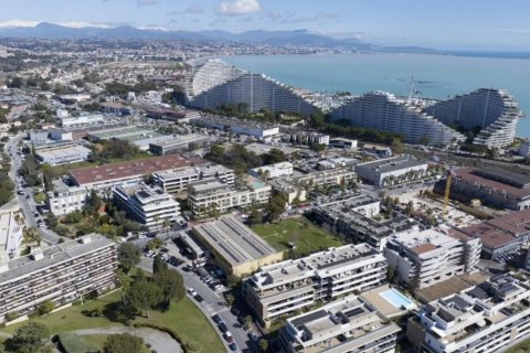 3 bedrooms Apartment in Villeneuve-Loubet, France No. 69346 6