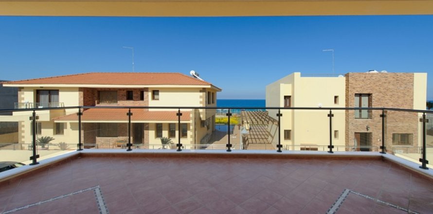 3 bedrooms Villa in Protaras, Cyprus No. 36595