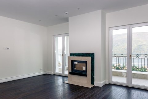 2 dormitorios Apartment en Herceg Novi, Montenegro No. 66819 18