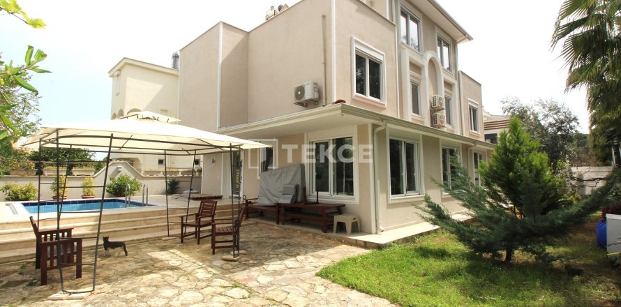 3+1 Villa en Serik, Turkey No. 20778