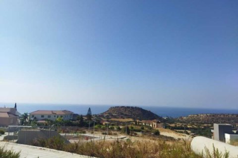 672m² Land en Agios Tychonas, Cyprus No. 36378 1