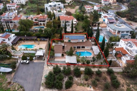 283m² Villa in Paphos, Cyprus No. 47481 3