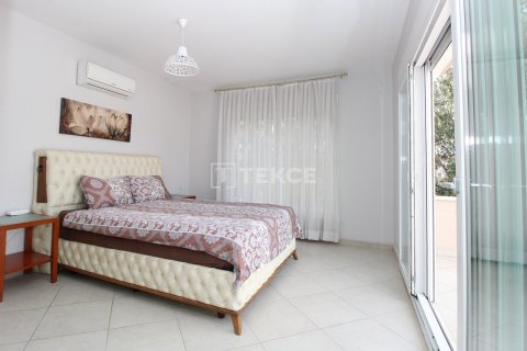 3+1 Villa en Serik, Turkey No. 21708 28