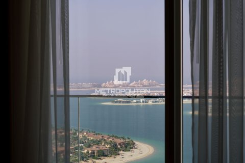 Квартира с 2 спальнями в EMAAR Beachfront, ОАЭ №28152 5