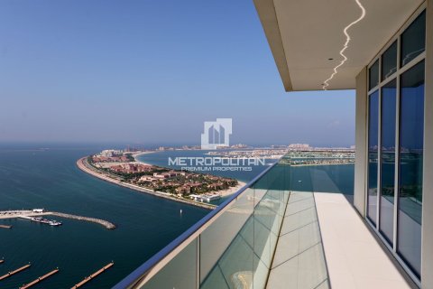 Квартира с 2 спальнями в EMAAR Beachfront, ОАЭ №28152 2