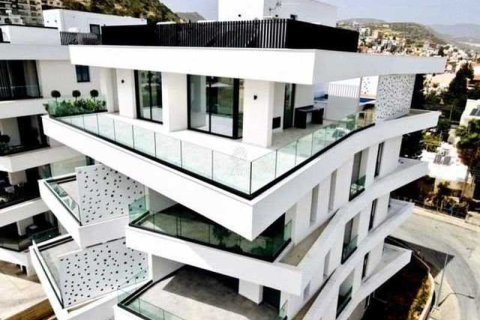 3 bedrooms Penthouse in Germasogeia, Cyprus No. 77723 3