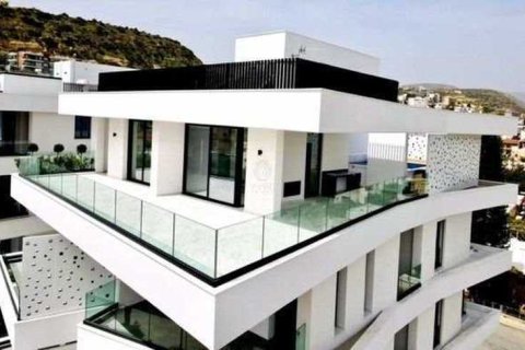 3 bedrooms Penthouse in Germasogeia, Cyprus No. 77723 2