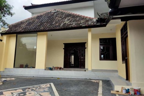 3 bedrooms House in Denpasar, Indonesia No. 23391 4