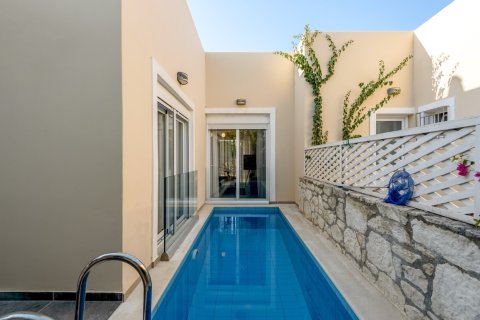 3 bedrooms Villa in Chania, Greece No. 55693 3