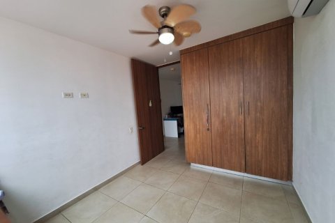 3 dormitorios Apartment en Panamá, Panama No. 70612 25