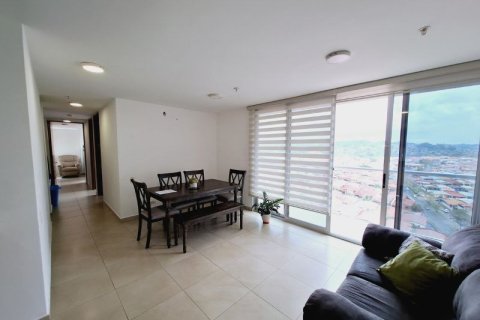 3 dormitorios Apartment en Panamá, Panama No. 70612 3