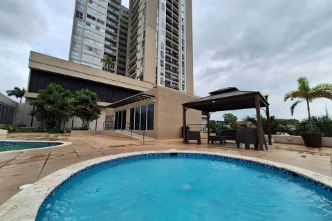 3 dormitorios Apartment en Panamá, Panama No. 70612 2