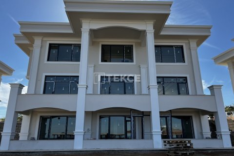 6+2 Villa en Trabzon, Turkey No. 11300 13