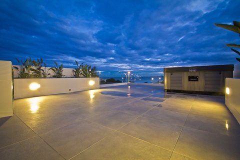 157.00m² Villa en La Zenia, Spain No. 25106 24