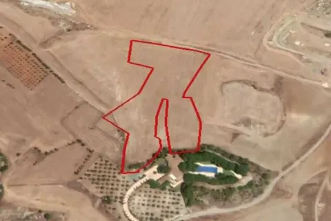 19510m² Land en Lakatamia, Cyprus No. 35708 1