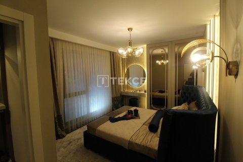 3+1 Apartment en Esenyurt, Turkey No. 20713 20