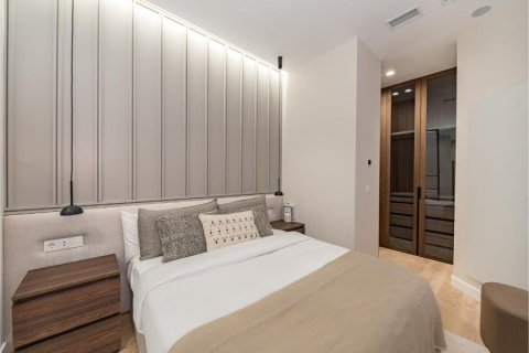 2 dormitorios Apartment en Madrid, Spain No. 26922 9