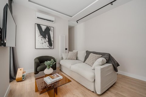 3 bedrooms Apartment in Madrid, Spain No. 26923 6