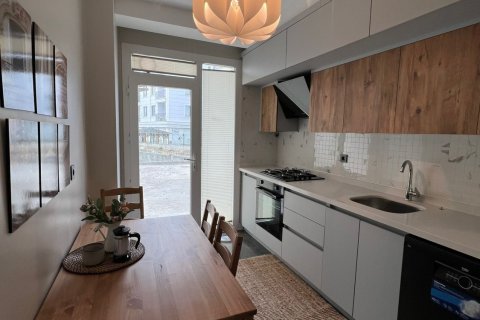 2+1 Appartement à Istanbul, Turkey No. 14827 4