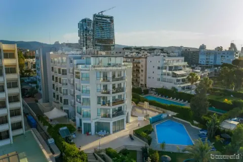 2 dormitorios Apartment en Germasogeia, Cyprus No. 40751 1