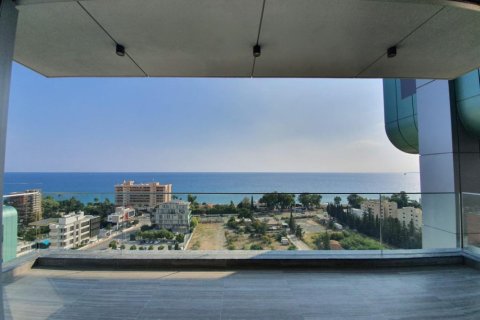 3 dormitorios Apartment en Limassol, Cyprus No. 51400 9