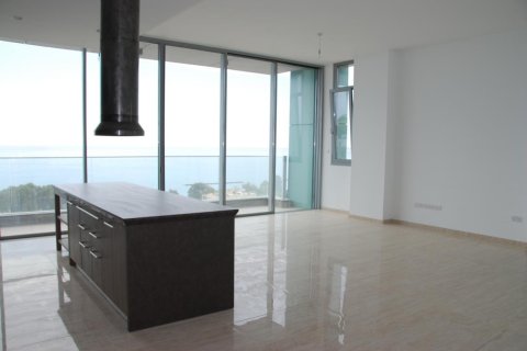 3 dormitorios Apartment en Limassol, Cyprus No. 51399 4