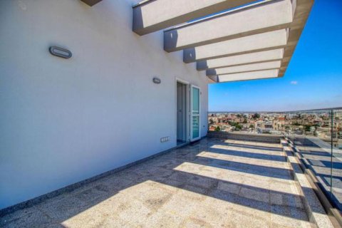 3 dormitorios Apartment en Limassol, Cyprus No. 51378 12