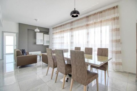 3 dormitorios Apartment en Limassol, Cyprus No. 51378 4