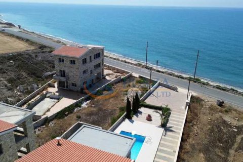 4 bedrooms Villa in Agios Theodoros, Cyprus No. 31464 5