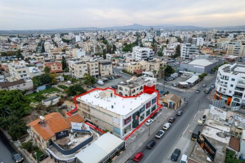 802m² Commercial property in Larnaca, Cyprus No. 47574 3