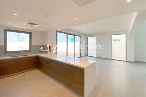 4 bedrooms Townhouse on the Yas Island, UAE No. 3329 10